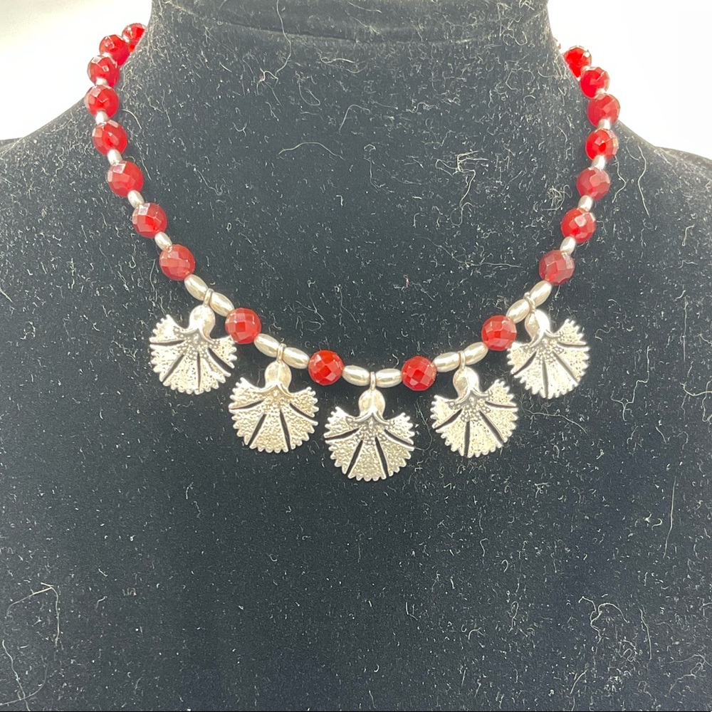 “VINTAGE GINGKO LEAF NECKLACE” Silver with Brown Faceted “Jet”  Beads.